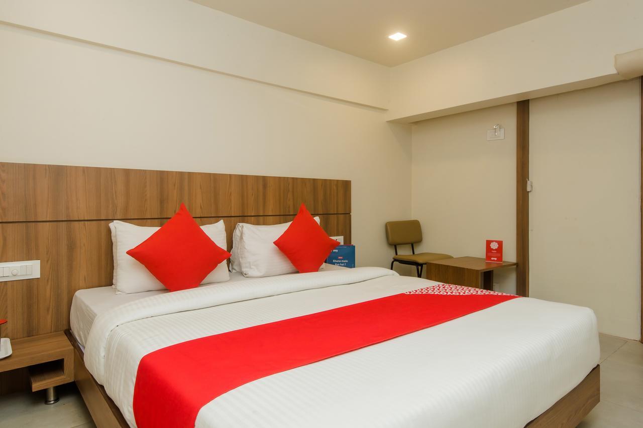 Oyo 13857 Hotel Imperial Umele Dış mekan fotoğraf